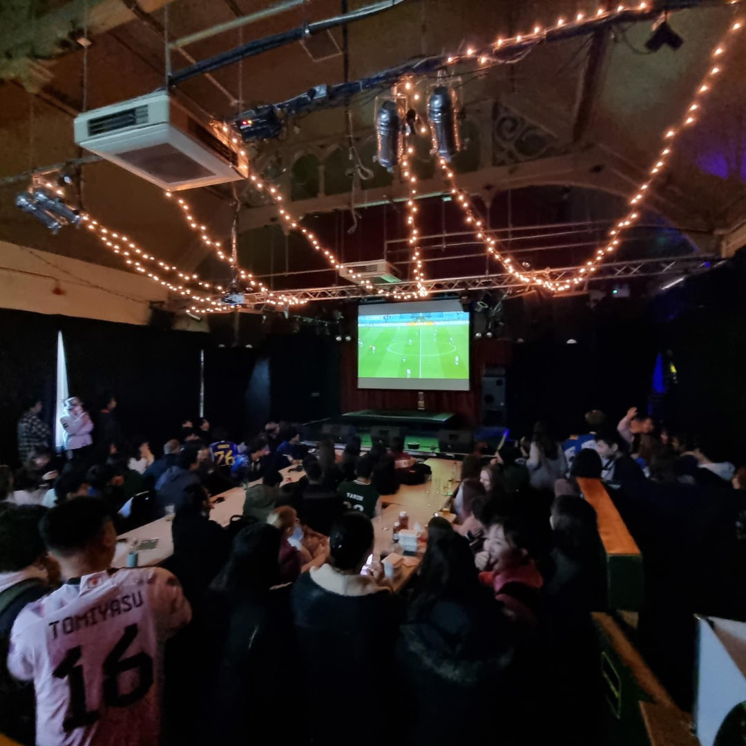 Lending Room - Live Sport Viewing in Leeds Lending Room - Live Sport Viewing in Leeds